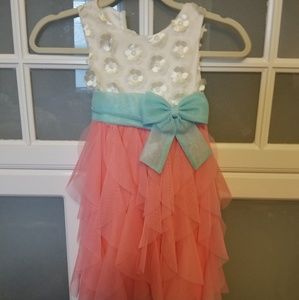 Girls dress